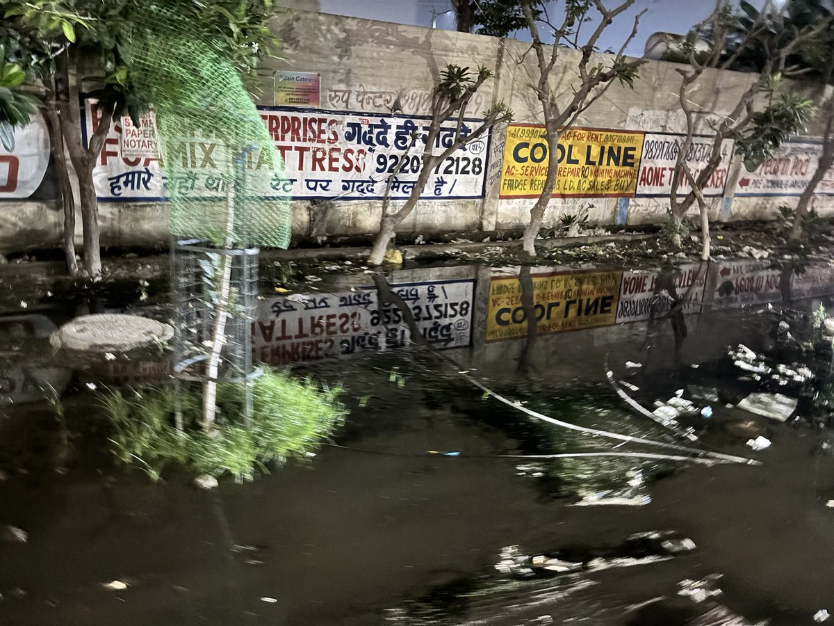 iamprashantseth's tweet photo. @OfficialGNIDA when will this sidewalk will be free from encroachment and this kind of overflowing drainage. 
Location: Near Arihant Arden, Sec 1 Greater Noida west 
#YeThikKarkeDikhao 
@YTKDIndia @CMOfficeUP @dr_maheshsharma @tejpalnagarMLA @aksharmaBharat @NagarVikas_UP https://t.co/fy0KtfWMP0
