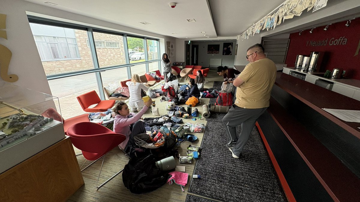 Duke of Edinburgh’s Award @Alleyns_School (@alleyns_dofe) on Twitter photo Golds have arrived and have had a kit check and briefing and are all ready for the start of their Gold qualifying tomorrow morning. Go well everyone. <a href="/AlleynsSchool/">Alleyn's School</a> <a href="/_JaneLunnon/">Jane Lunnon</a> #AlleynsDofE #AlleynsAdventure <a href="/DofE/">The Duke of Edinburgh’s Award</a> <a href="/Alleyns_AW/">Alleyn's Activities Week</a> 🥾🥾🏕️🏕️⛺️⛺️ Golds have arrived and have had a kit check and briefing and are all ready for the start of their Gold qualifying tomorrow morning. Go well everyone. <a href="/AlleynsSchool/">Alleyn's School</a> <a href="/_JaneLunnon/">Jane Lunnon</a> #AlleynsDofE #AlleynsAdventure <a href="/DofE/">The Duke of Edinburgh’s Award</a> <a href="/Alleyns_AW/">Alleyn's Activities Week</a> 🥾🥾🏕️🏕️⛺️⛺️