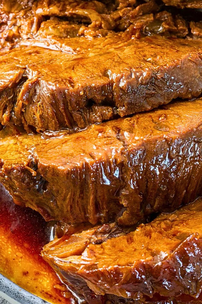 Braised Beef - for Sandwiches, Burgers, or as a high-protein Snack! 
👇Recipe in comments
