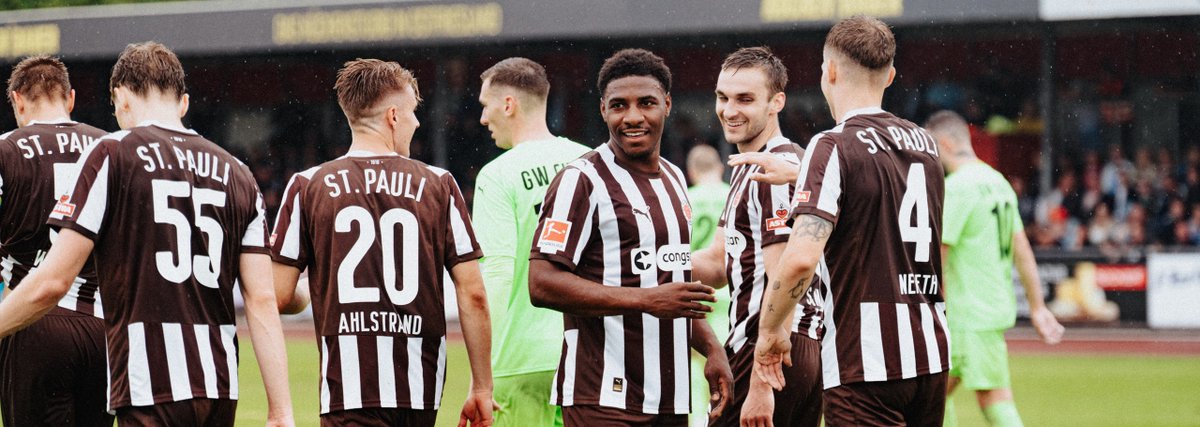 Im Auricher Stadion Am Ellernfeld besiegte der #FCSP den  Landesligisten #GrünWeißFirrel mit 10:0. Nach drei Toren in der ersten  Halbzeit folgten sieben weitere Treffer im zweiten Durchgang.