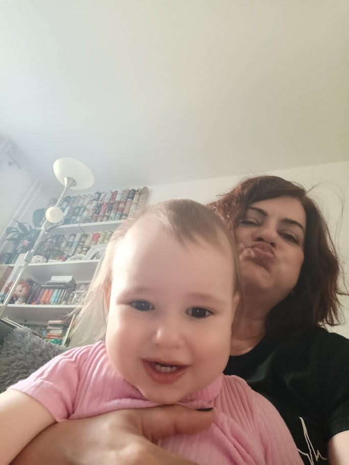 Ko će naučiti Emu da se glupira, ako neću ja.