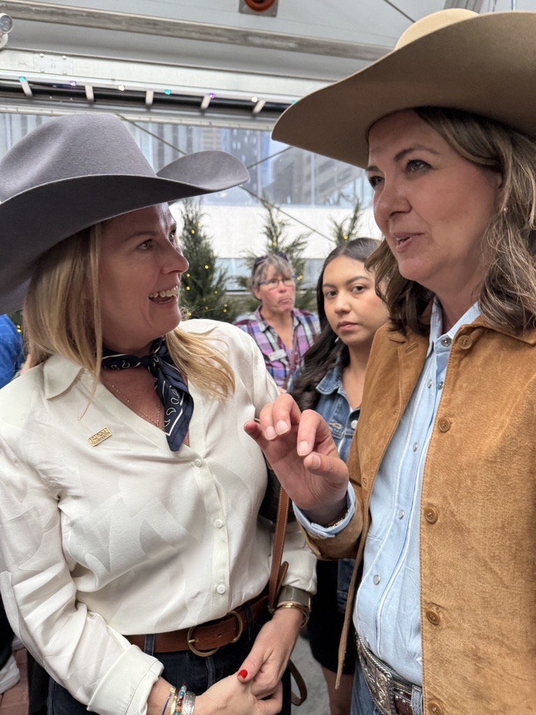 Thanks to local leaders here in Calgary and across Alberta for welcoming FCM CEO <a href="/carolesaab/">Carole Saab 🇨🇦</a> and President <a href="/rebeccaleebligh/">Rebecca Bligh, City Councillor</a> at the Calgary Stampede this weekend. Your engagement is essential in shaping the national municipal advocacy agenda.

Enjoy the rest of the Stampede!