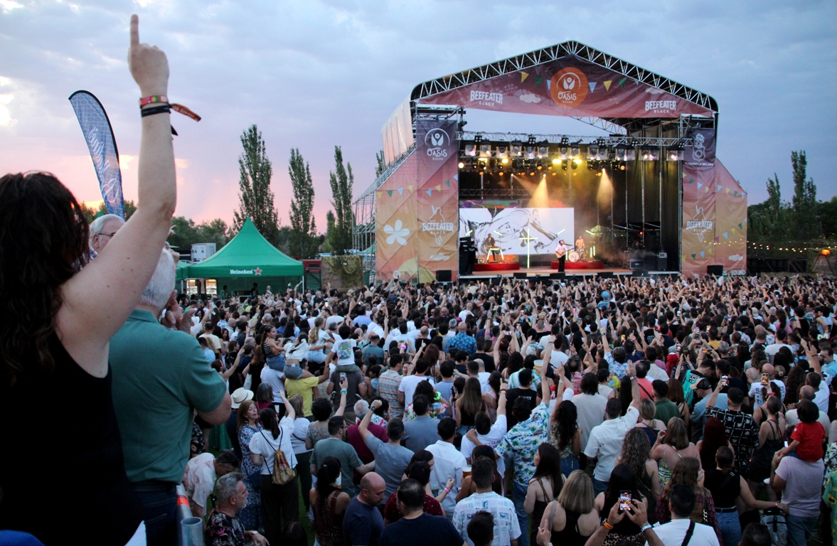 La Solana vibra con la música de Siloé, Shinova y Sexy Zebras en el Oasis  Sound https://t.co/4FHfv30q4Q