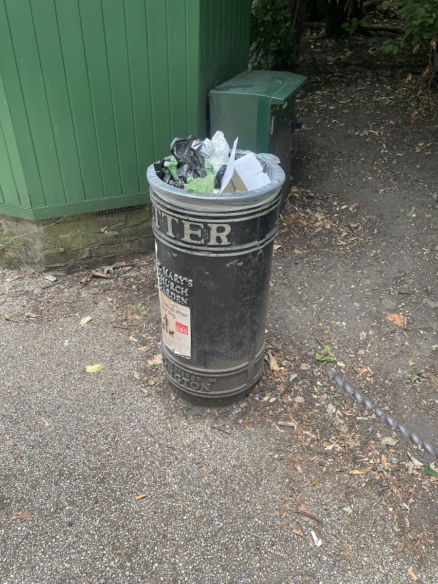 St Mary’s & St James’ Lib Dems (@stmandstjlibdem) on Twitter photo Over flowing litter bins on St Mary’s Church Yard today <a href="/IslingtonBC/">Islington Council</a> can we get them sorted please, thanks Over flowing litter bins on St Mary’s Church Yard today <a href="/IslingtonBC/">Islington Council</a> can we get them sorted please, thanks