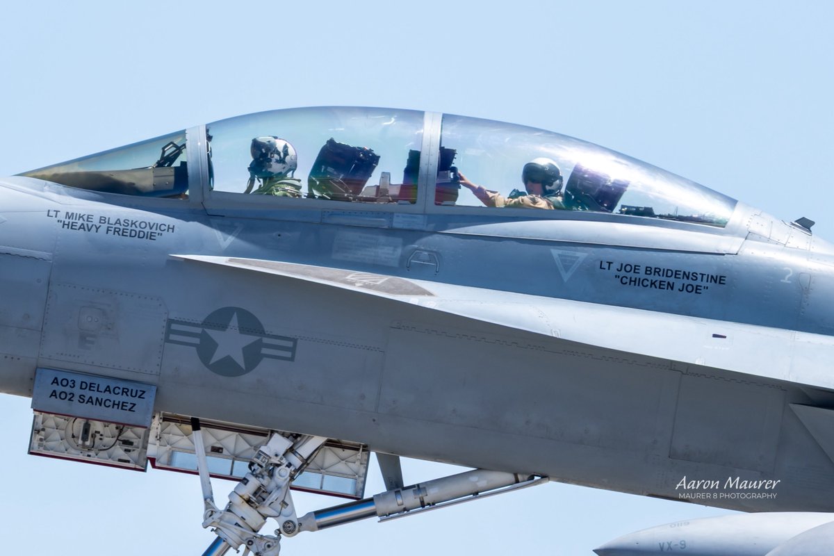 maurer8photo's tweet image. VX-9 Vampire. EA-18G lighting the fire as it leaves Mojave. Love the local crews!
#vx9