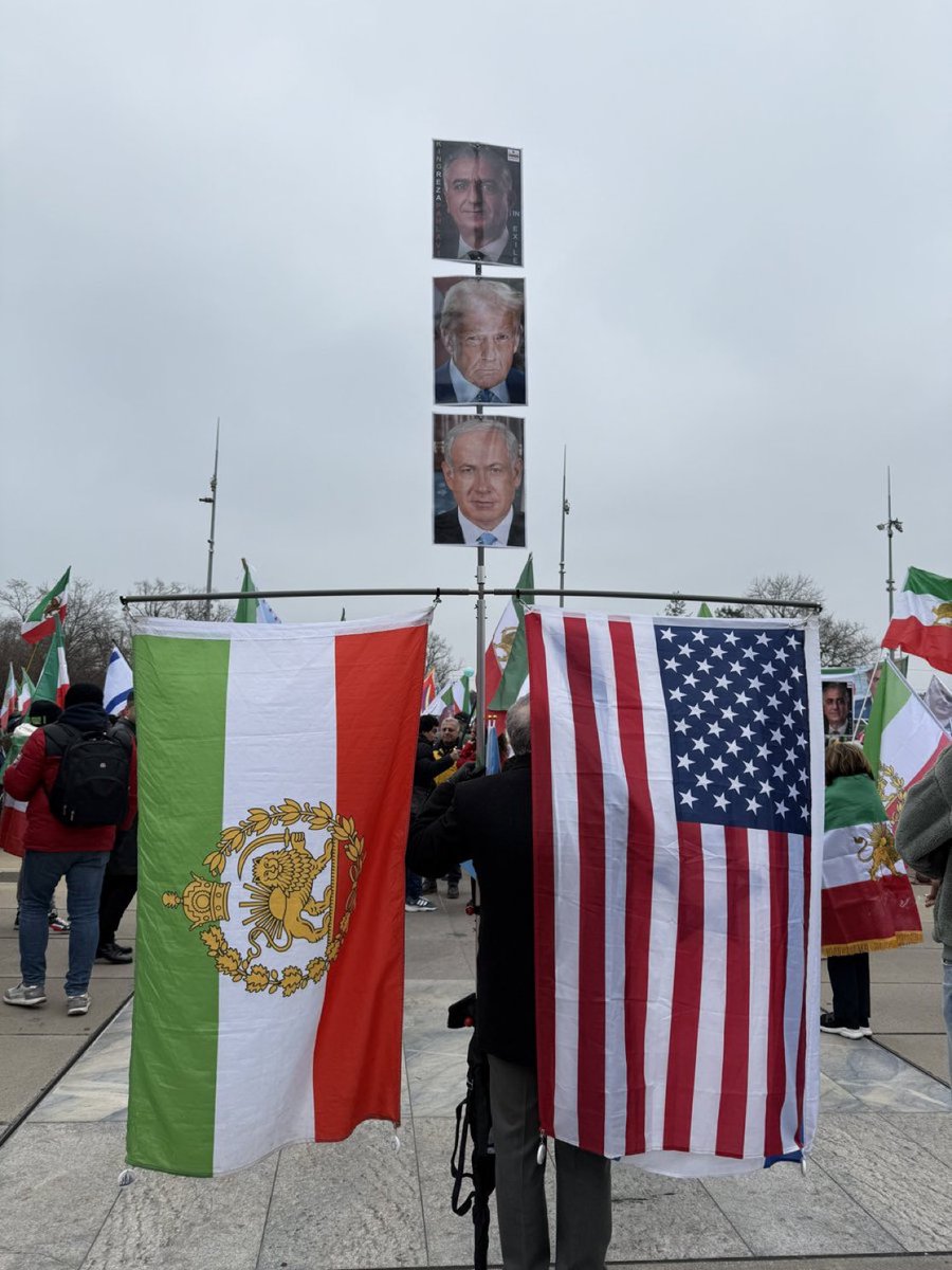 𓄂✺Yaar - يار قدیمی🎗️ (@yaarghadimi) on Twitter photo #Khamenei’s IRGC goons just put an $20M bounty on <a href="/realDonaldTrump/">Donald J. Trump</a>’s head and it’s still going up.
We, 85million Iranians, completely reject these terrorists. We want this regime gone, our king <a href="/PahlaviReza/">Reza Pahlavi</a> back home, peace with every nation, especially with the US and Israel #Khamenei’s IRGC goons just put an $20M bounty on <a href="/realDonaldTrump/">Donald J. Trump</a>’s head and it’s still going up.
We, 85million Iranians, completely reject these terrorists. We want this regime gone, our king <a href="/PahlaviReza/">Reza Pahlavi</a> back home, peace with every nation, especially with the US and Israel