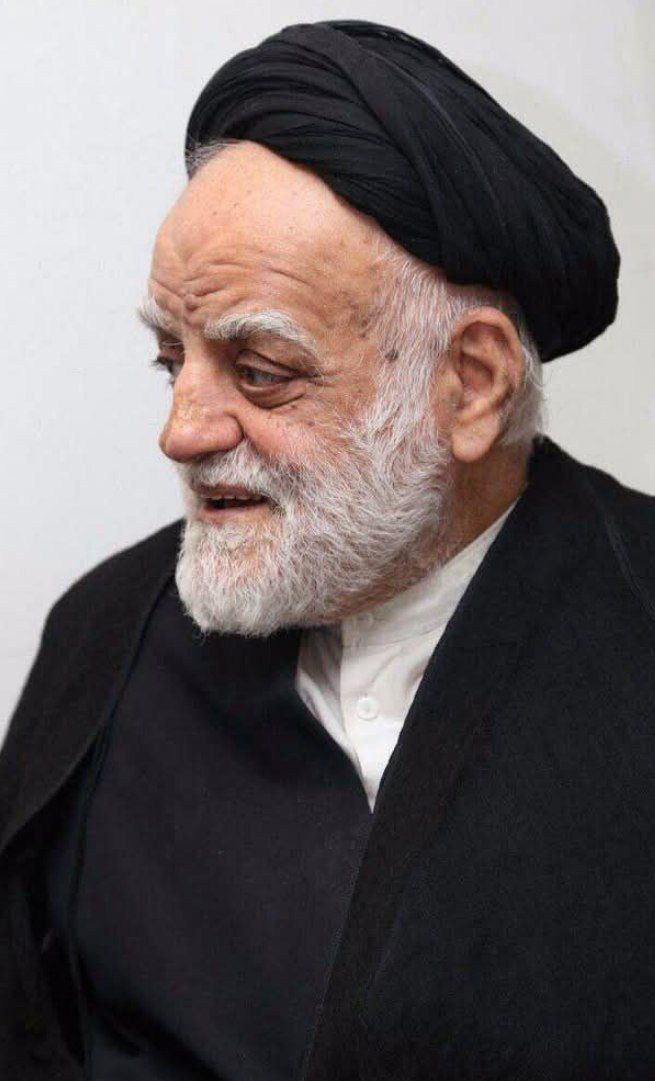 varesoon_ir's tweet photo. .
عبدصالح خدا مرحوم آیت الله سید رسول موسوی تهرانی:
آقا... !!!
این همه عشق در عالم همه فانی و همه رفتنی است
کجاست باقی‌تر از امام حسین (صلوات الله علیه)
و لذا من مکرر عرض کردم موفقیت در گرو دو مسئله است نماز شب و زیارت عاشورا https://t.co/gSkxQX537q