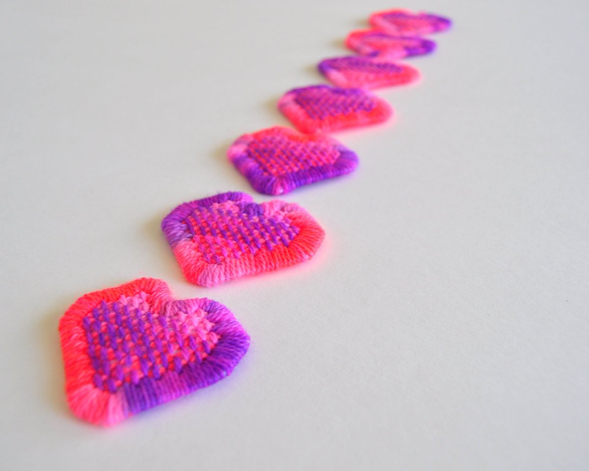 MalloryDonen's tweet image. SHOP UPDATE! ✨️🩷 

All cross-stitch patches are hand-stitched and designed locally by Mallory Donen in her art studio at the City Centre Artist Lodge, Vancouver, BC.

🔗 mallorydonen.com/shop/heart-x-s…

#mallorydonen #hearts #heartpatch #patch #crossstitch #handmade #gift