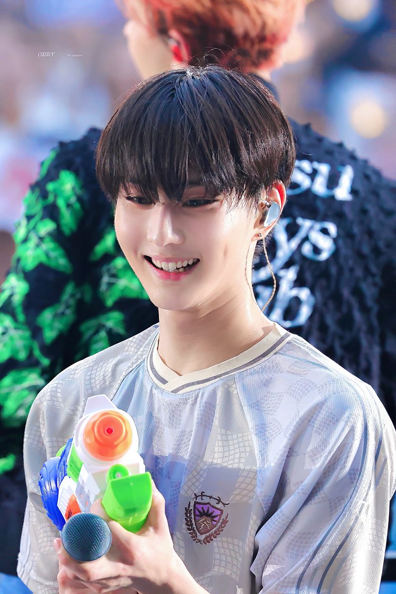 caster_jw0209's tweet image. 250706
#์ ์ #JUNGWON #ใธใงใณใฆใฉใณ
#์ํ์ดํ #ENHYPEN