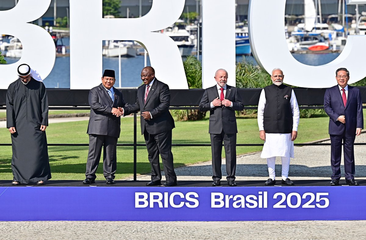 KTT yang mengusung tema “Strengthening Global South Cooperation for More Inclusive and Sustainable Governance” ini merupakan KTT BRICS pertama yang dihadiri oleh Presiden Prabowo dan pertama kalinya Indonesia menjadi anggota penuh pada tahun 2025. Kehadiran Presiden Prabowo pada