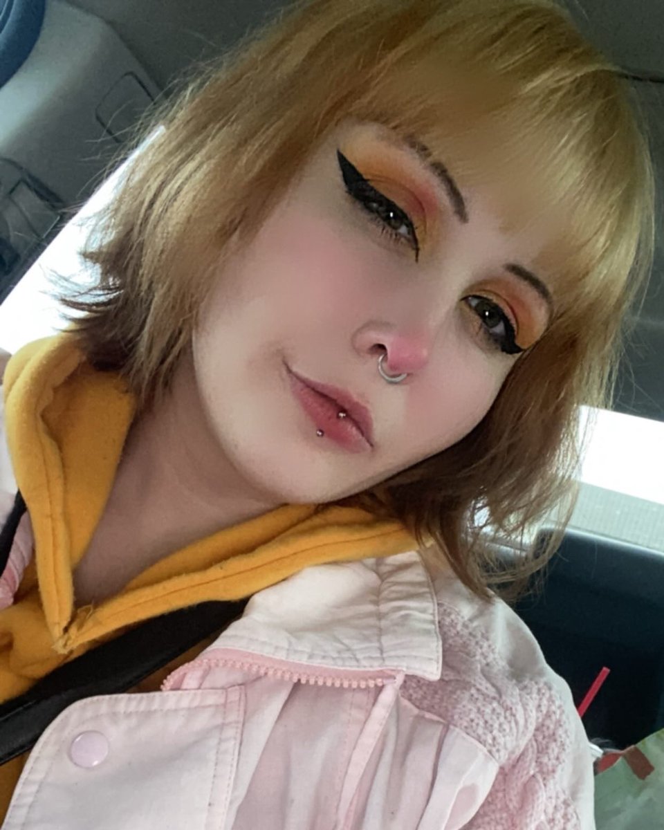 LemonBatisHere's tweet photo. Streaming #Overwatch2. Getting back into the groove of things. Come join the stream. I’m still so new.😇
#ow2support #supportmain #HanzoShimada #hanzomain #twitchstreamer #twitchgirls #altgirl #gothgirl https://t.co/YWEFNPbgbJ