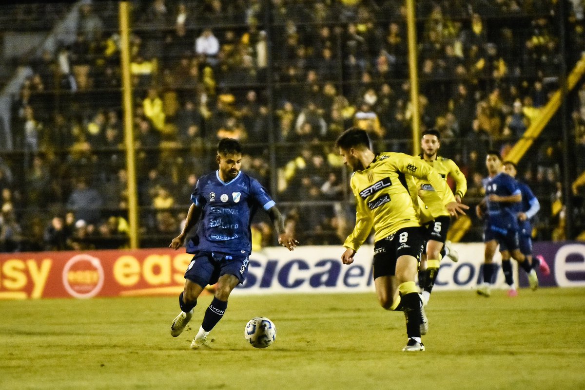 #PrimeraNacional #Fecha21 Res Final. Se Cerró la jornada con un aburrido empate. #AlmiranteBrown 0 - #Temperley 0
