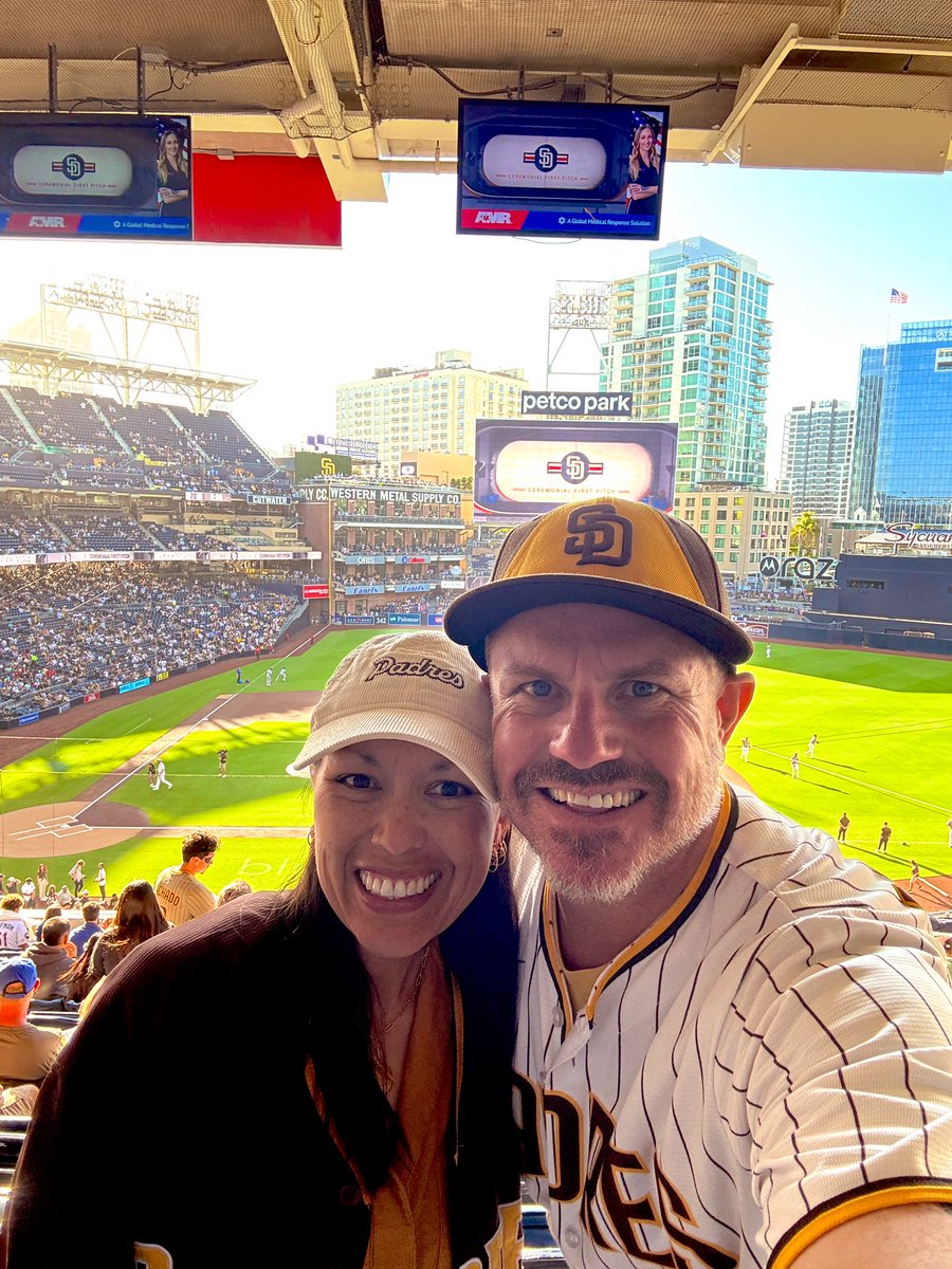 southosidemom's tweet photo. Celebrating Manny’s birthday! Let’s go @Padres! Get that W! 💛🤎 #forthefaithful https://t.co/D2LMJcJsOF
