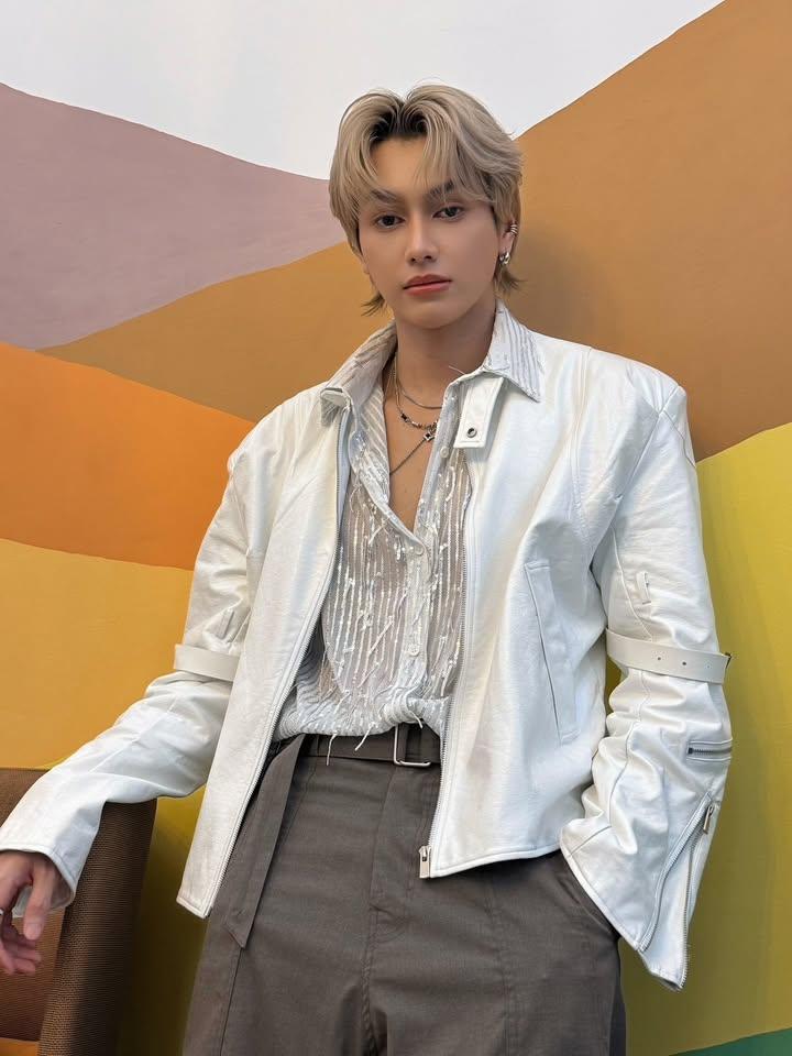 Shisune_204's tweet photo. MIS DOS NOVIOS 🤣 
Mi músico.         /       Mi actor
Japones 🇯🇵.              Tailandes 🇹🇭

#Azanana #smartcsn https://t.co/6rtZ6ySKHz