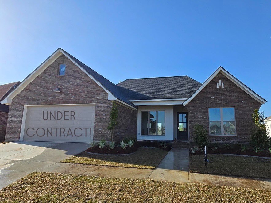 TylerAlbrecht10's tweet image. 🔥7 PENDING 🏡💥 and counting…
Your house could be next! 👀
Need to sell fast? I make it simple, smooth, and SOLD. 🗝️💨

#TalkToTyler 📲 Let’s get your house off the market and into new hands! #RealEstateOnFire #ListWithTyler #SoldWithSpeed 🔑📲🔥🏠⚡️💰📉🧳✨