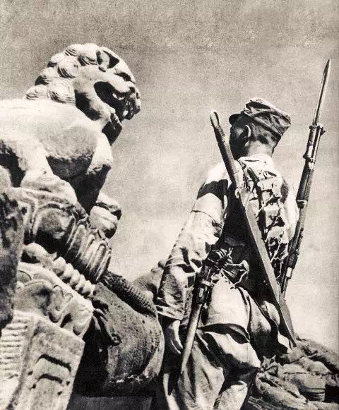 Sinostrategy's tweet image. Commemorating the 88th anniversary of the Marco Polo Bridge Incident. After the founding of the Republic of China, it was the 1st time that all forces put aside their differences to resist foreign aggression. The unity led to final victory & made 🇹🇼 a founding member of the U.N.