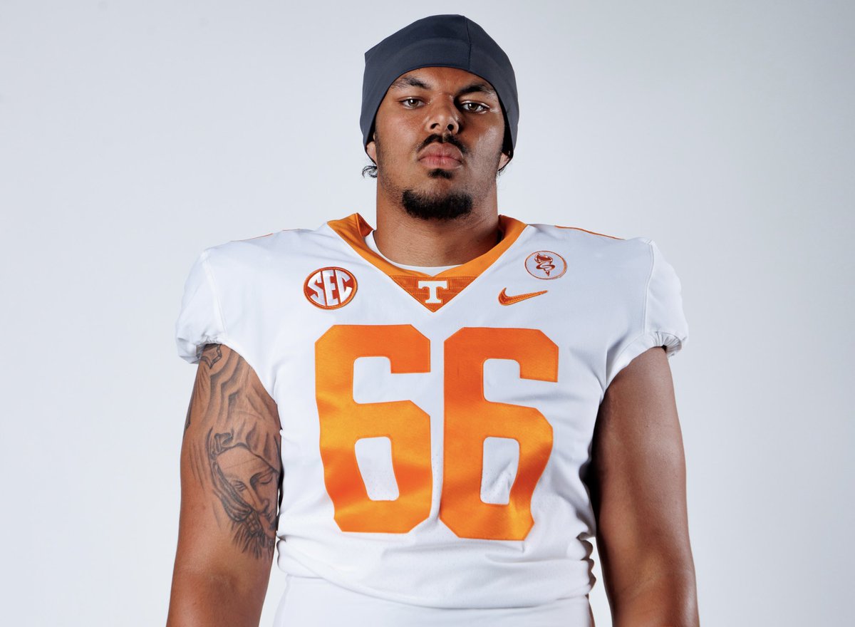 Ryan Callahan (@ryancallahan247) on Twitter photo One of Tennessee’s top in-state targets, four-star OT <a href="/KamariBlair64/">Kamari Blair</a>, is still working toward a decision. The Vols made a move during his official visit a little more than two weeks ago, but they’re still battling a pair of SEC rivals for him.
247sports.com/player/kamari-… One of Tennessee’s top in-state targets, four-star OT <a href="/KamariBlair64/">Kamari Blair</a>, is still working toward a decision. The Vols made a move during his official visit a little more than two weeks ago, but they’re still battling a pair of SEC rivals for him.
247sports.com/player/kamari-…