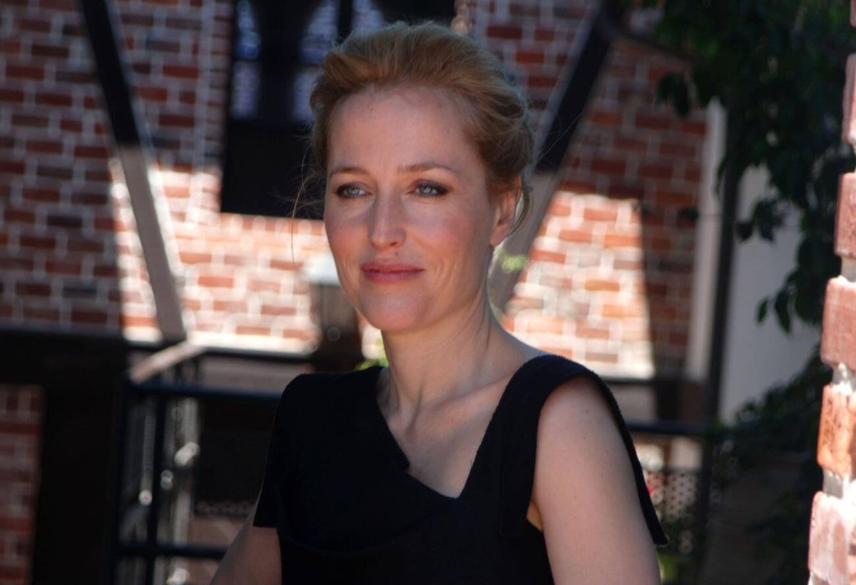 archivegilliana's tweet image. Gillian Anderson at the press junket for 'Great Expectations', 2012. 📸
