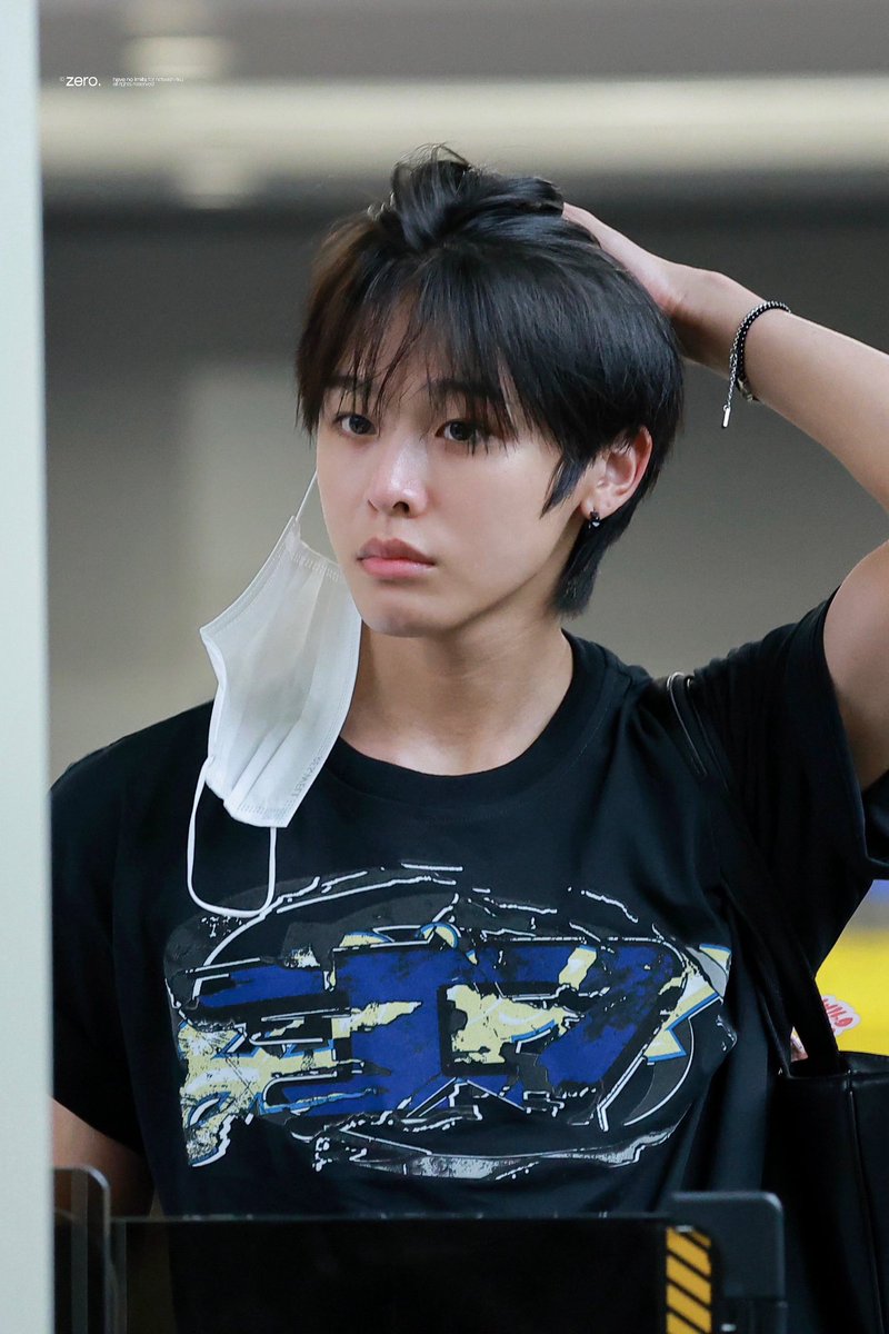 머리 좀 잘랐다고 얼굴 개어려진거 진심 실화야? 🤣🤣🤣