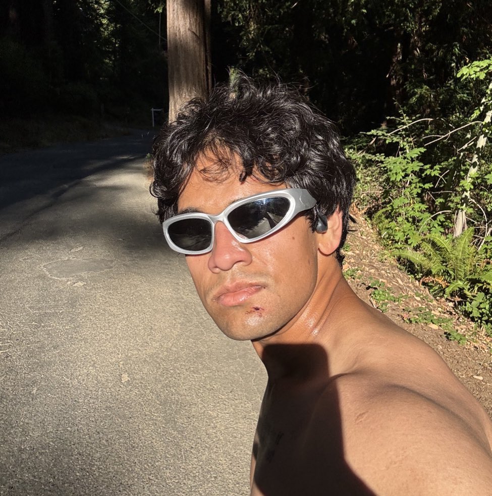 0interestrates's tweet image. running hills, grilling and discussing agentic workflow automation