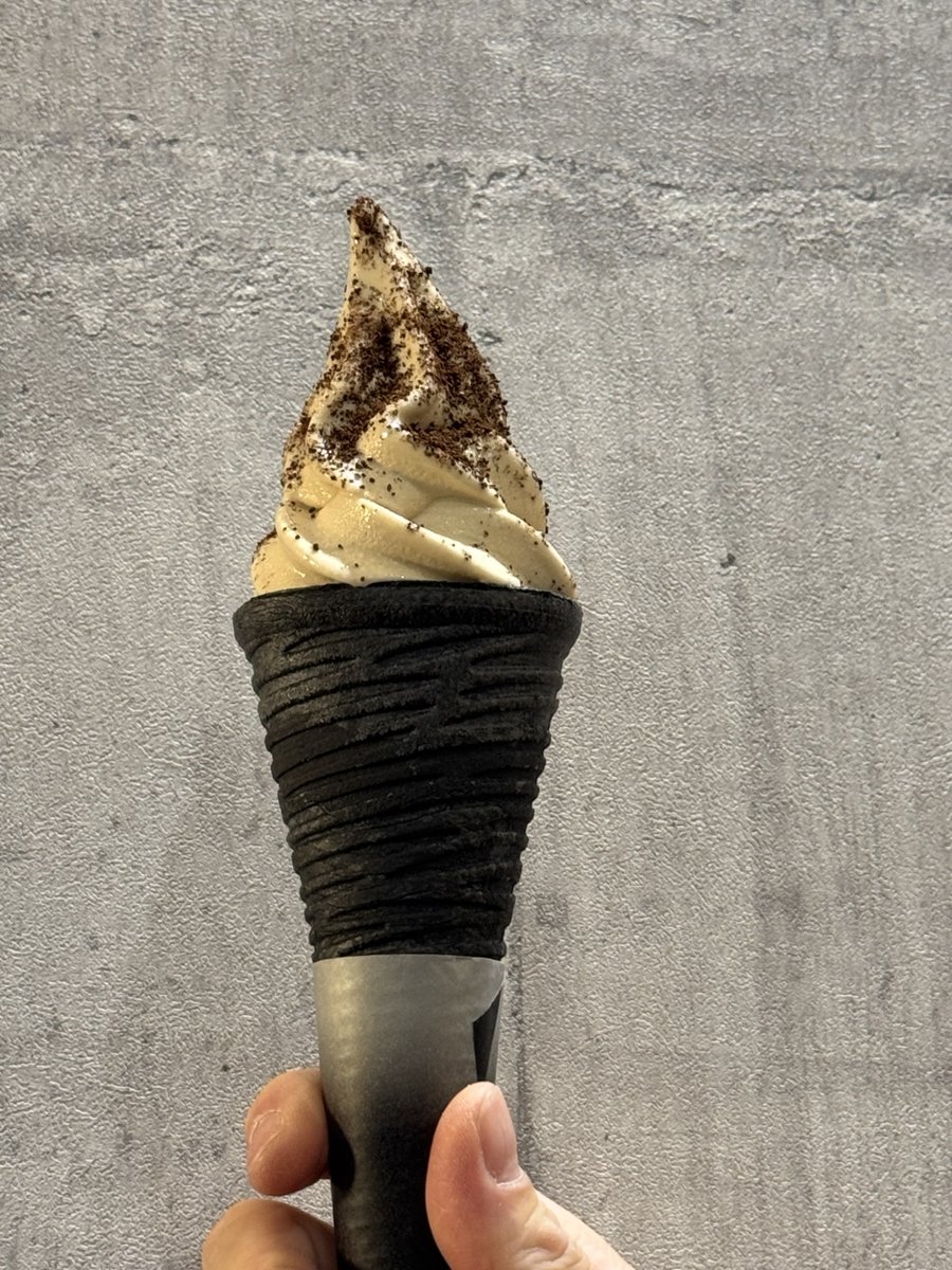 今日も朝から暑い💦
アイスコーヒーとソフトクリームで休憩したい！
それでも外に出たら一瞬で暑いんだろうな～💦
narashino.mypl.net/shop/000003548…