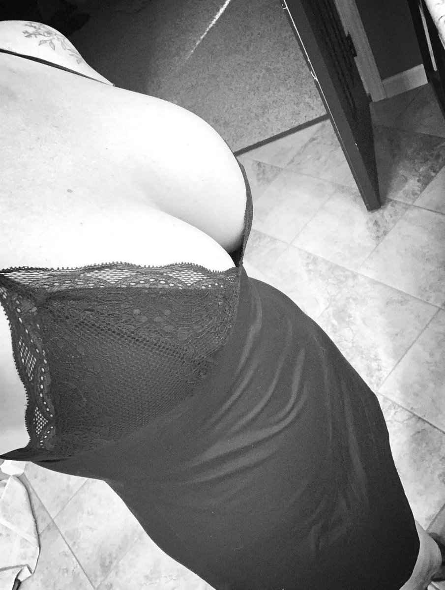 This is the place to be for MILFs and #MILF hunters looking for casual sex  bit.ly/M2Date