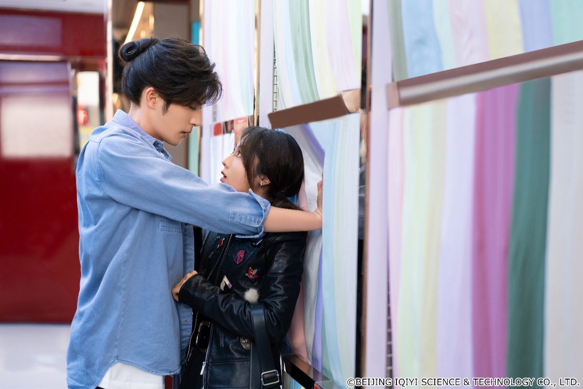 来週7/14(月)～TV初放送🌸
「#花渓記 ～君が空から舞い降りて～」
🗓毎週(月～金) 20:00～

#シュー・カイチョン(#徐開騁)
× #シン・フェイ(#邢菲)

江湖一の荘園の若き領主と
デザイナーを夢見る会社員が巡り会う⁉️
時空を超えた恋の行方は―
discoveryjapan.jp/lalatv/kakeiki/