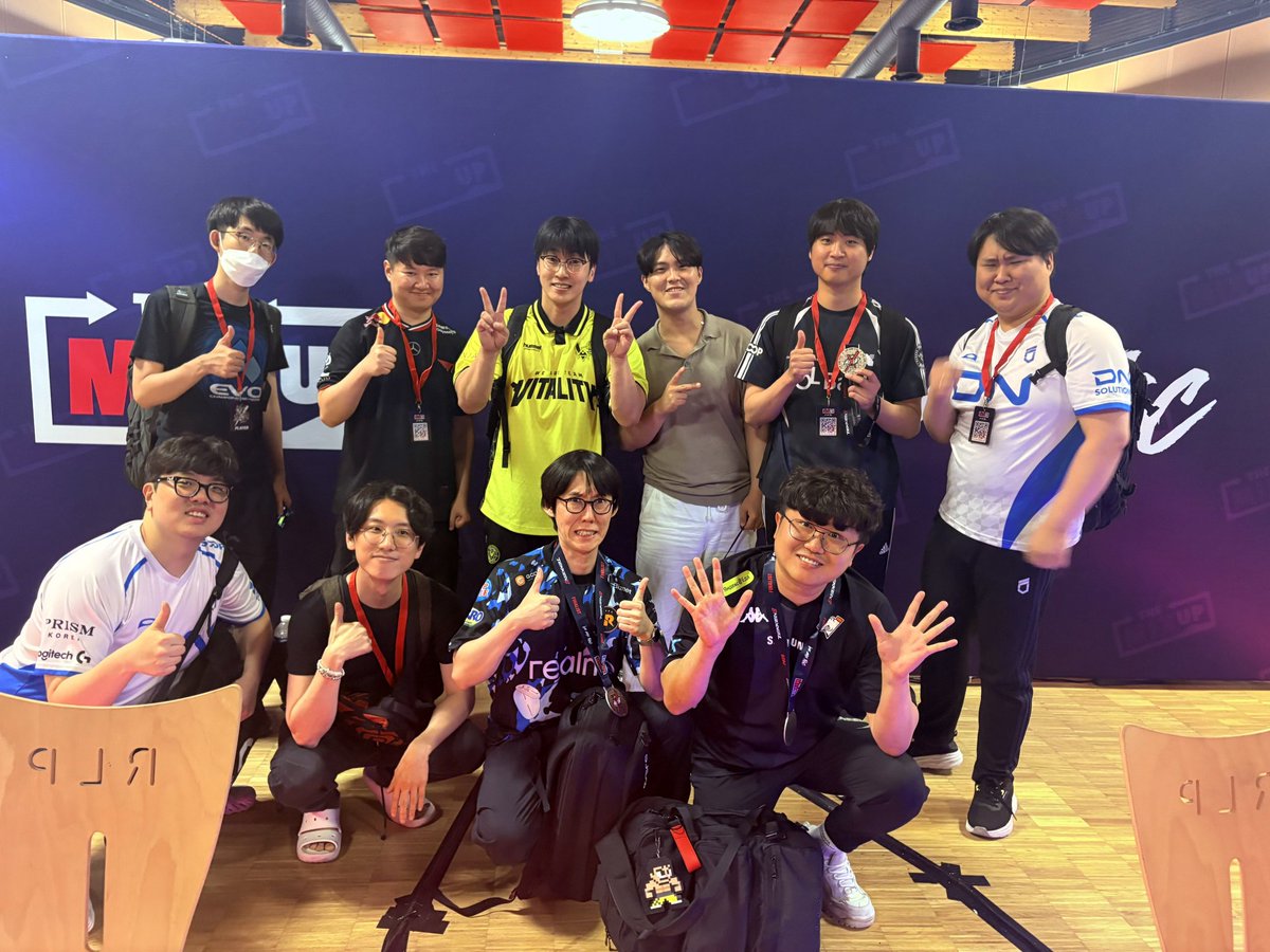 MANGJA (@tekken_mangja) on Twitter photo I got mixed up 5th place. The aftermath of the loss to Asuka is too great. I will use it as a good experience and improve. And virtus.pro , thank you so much for your generous support!
<a href="/virtuspro/">Virtus.pro</a> <a href="/THEMIXUPKR/">The MIXUP South Korea</a> I got mixed up 5th place. The aftermath of the loss to Asuka is too great. I will use it as a good experience and improve. And virtus.pro , thank you so much for your generous support!
<a href="/virtuspro/">Virtus.pro</a> <a href="/THEMIXUPKR/">The MIXUP South Korea</a>