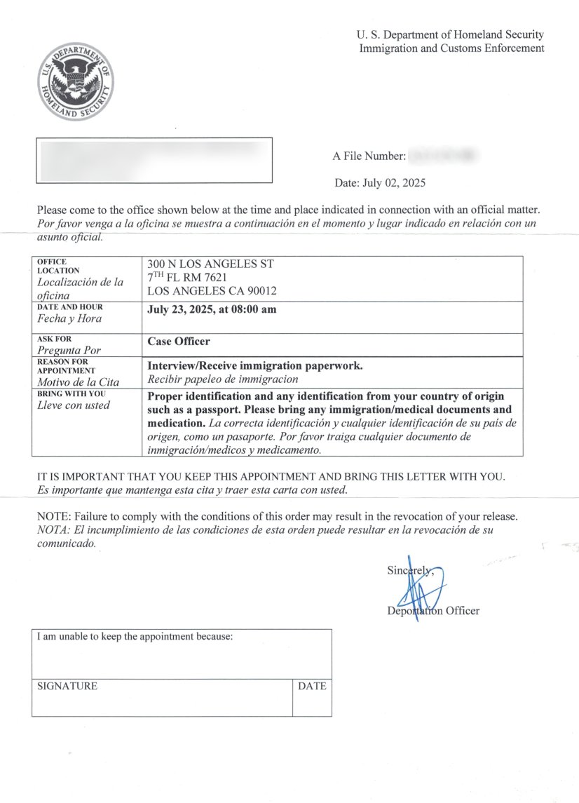 #ICE #Trump #illegalaliens #TomHoman 
This is what it looks like when ICE asks you nicely to comply with the immigration laws of the United States. 
Unlike main stream media's biased reports, raids and trucks are not the first line of communication with illegal aliens.