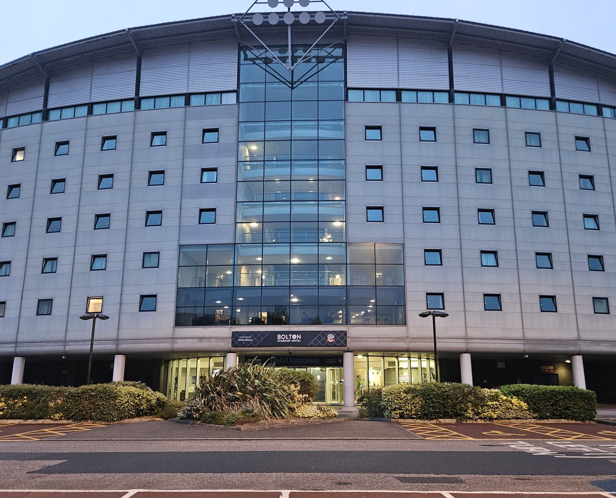 Home for the week !!

Our players from Australia, India, &amp; USA all now settled in...

Now it's over to our huge Ecuador influence arriving tomorrow, led by ex EPL &amp; La Liga star Jefferson Montero 🇪🇨

This really will be something special 👌🏻

#SMS7V7 #NextGeneration