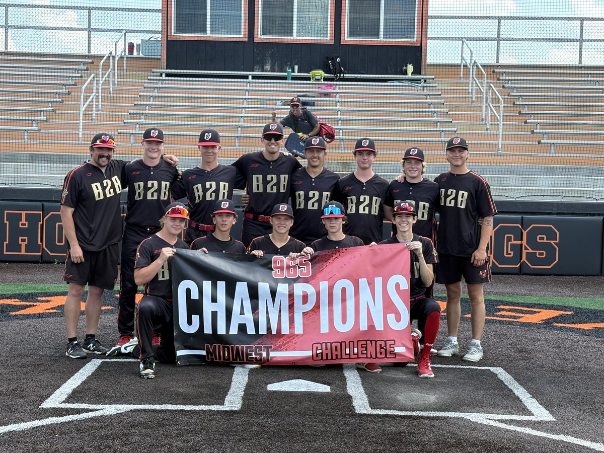 CooperRusso5's tweet photo. Great Weekend with the Boys! Going 5-1 and winning the @965MWC_Scouting Jacob Gehring Wood Bat Tournament playing great Team Baseball! @b2_baseball 

Hitting stats from the weekend: 
.500 AVG (7/14) 1 3B / 1 2B / 4RBI
@coachzblair10 @B2Bulls15uNat 
@MentorAthletics    GA ✈️ https://t.co/HXoSksUzU9