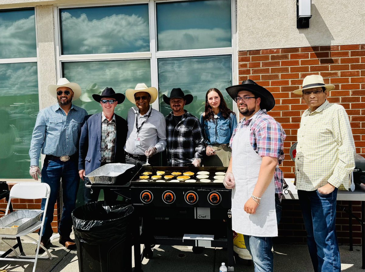Jaspreet Singh Saggu (@jaspreetsagguse) on Twitter photo Had a great time at the Calgary Stampede — the greatest outdoor show on Earth!
Thanks to everyone for the warm hospitality. Stampede is about community, pancakes, and great conversations.
Glad to meet <a href="/ABDanielleSmith/">Danielle Smith</a> and leader of Conservative Party of Canada - Parti Had a great time at the Calgary Stampede — the greatest outdoor show on Earth!
Thanks to everyone for the warm hospitality. Stampede is about community, pancakes, and great conversations.
Glad to meet <a href="/ABDanielleSmith/">Danielle Smith</a> and leader of Conservative Party of Canada - Parti