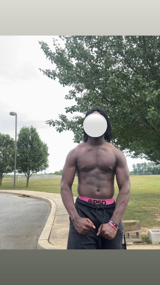 Been building my body getting ready to get in the box while still being versatile! 6’1 195lbs