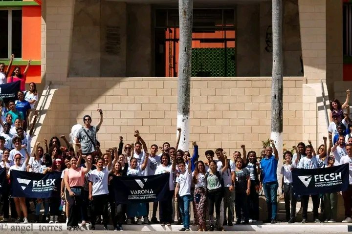 Próximo miércoles 9 de julio, uno de los acontecimientos más esperados de un curso escolar, el acto de graduación de <a href="/univrsdadvarona/">Universidad de Ciencias Pedagógicas E. J. Varona</a> 
@feu