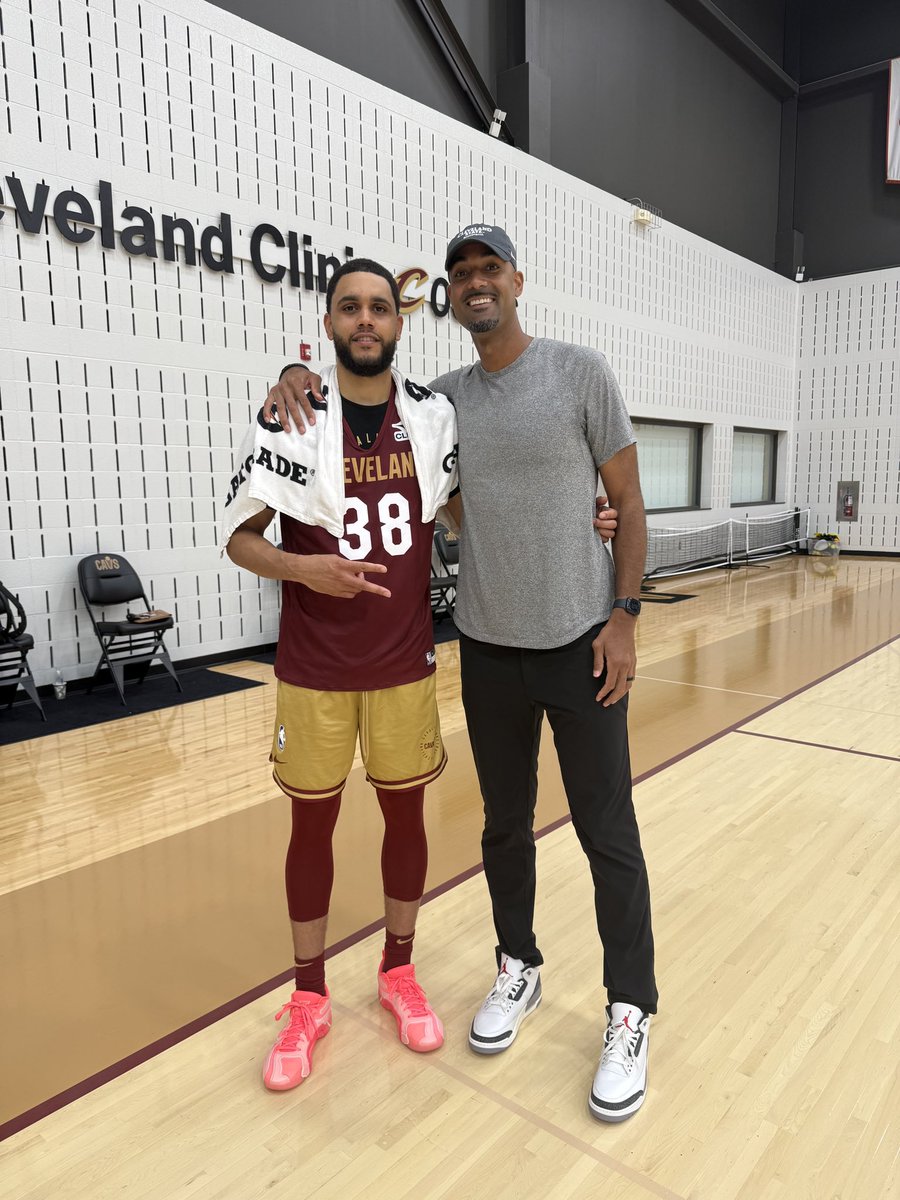 csu_basketball's tweet image. Look who we found at the @cavs practice facility getting some work in!
Excited to watch @TristanEnaruna compete in the NBA Las Vegas Summer League starting this week!
#BUILD | #GoVikes
