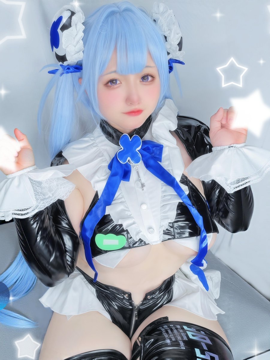 .
    「ヘンゼルとグレーテルは
                             心も体も一つだから。」
.
.
            勝利の女神:NIKKE / ヘンゼル
               #NIKKE  #NIKKEcosplay