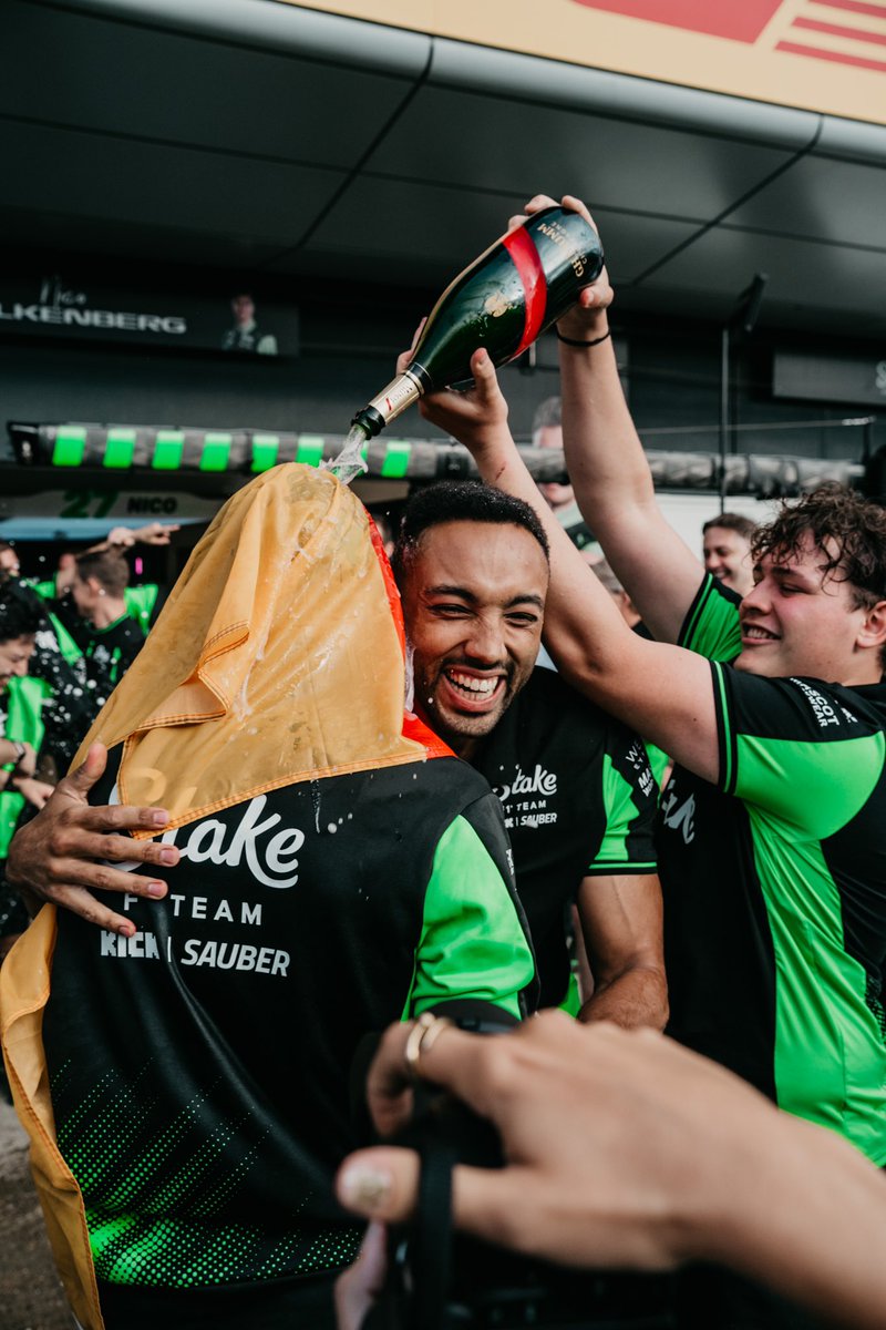 stakef1team_ks's tweet image. That smile says it all 🤩

#BritishGP 🇬🇧