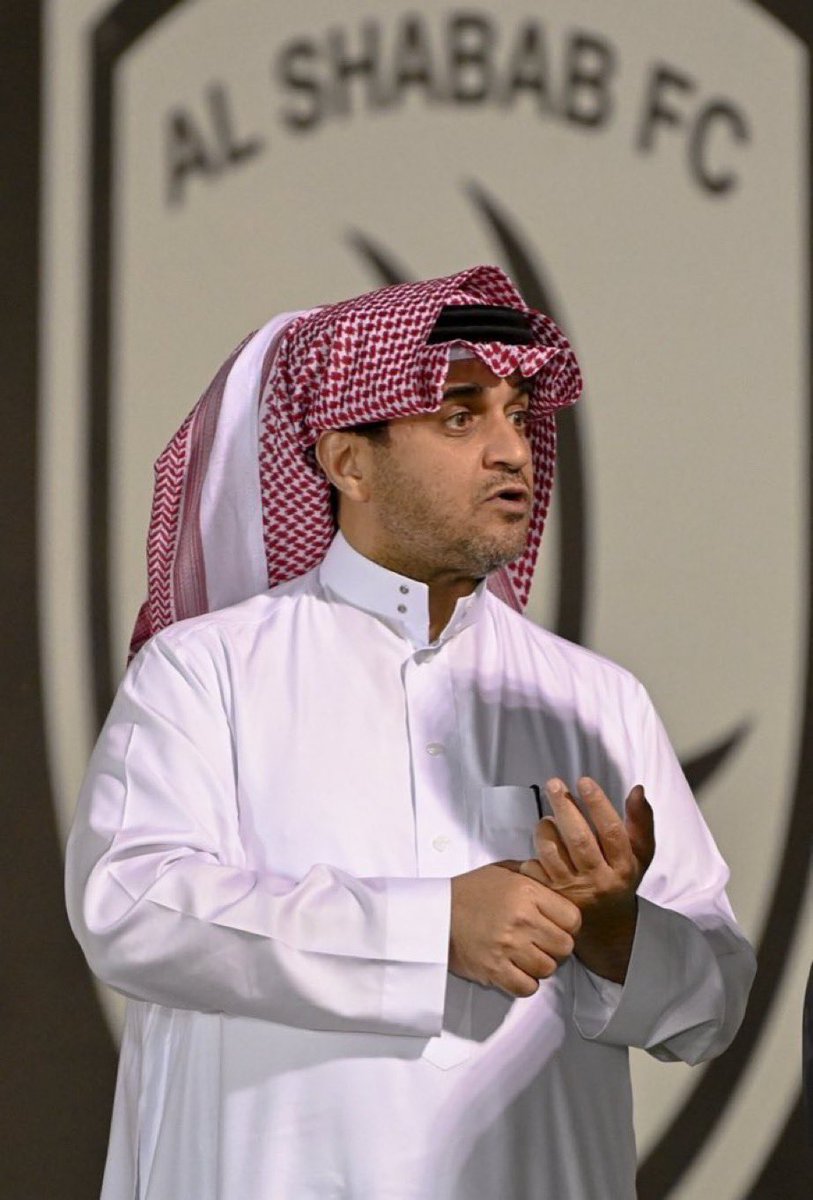 القادح خالد البلطان رئيس تاريخي لنادي #الشباب وسيبقى اسمه مكتوباً من ذهب في تاريخ الكيان الشبابي إلى الأبد.