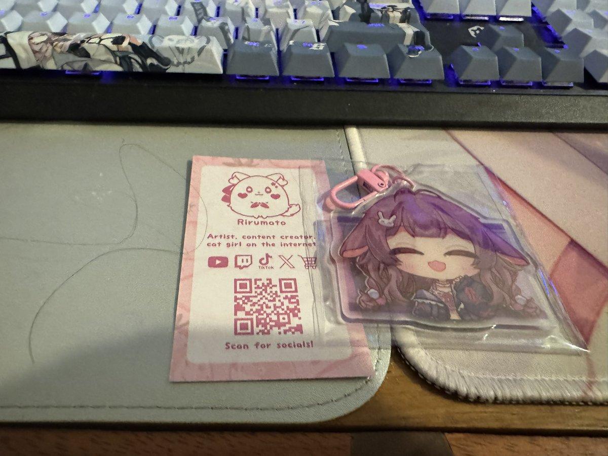 🎀🍫🔪Bapy The Snowman (@snowmanthebapy) on Twitter photo My <a href="/rirumato/">りるRiru 🌸🍡 AX V13</a> Shondo keychain came in the mail yesterday but i finally opened it today yippee!! My <a href="/rirumato/">りるRiru 🌸🍡 AX V13</a> Shondo keychain came in the mail yesterday but i finally opened it today yippee!!