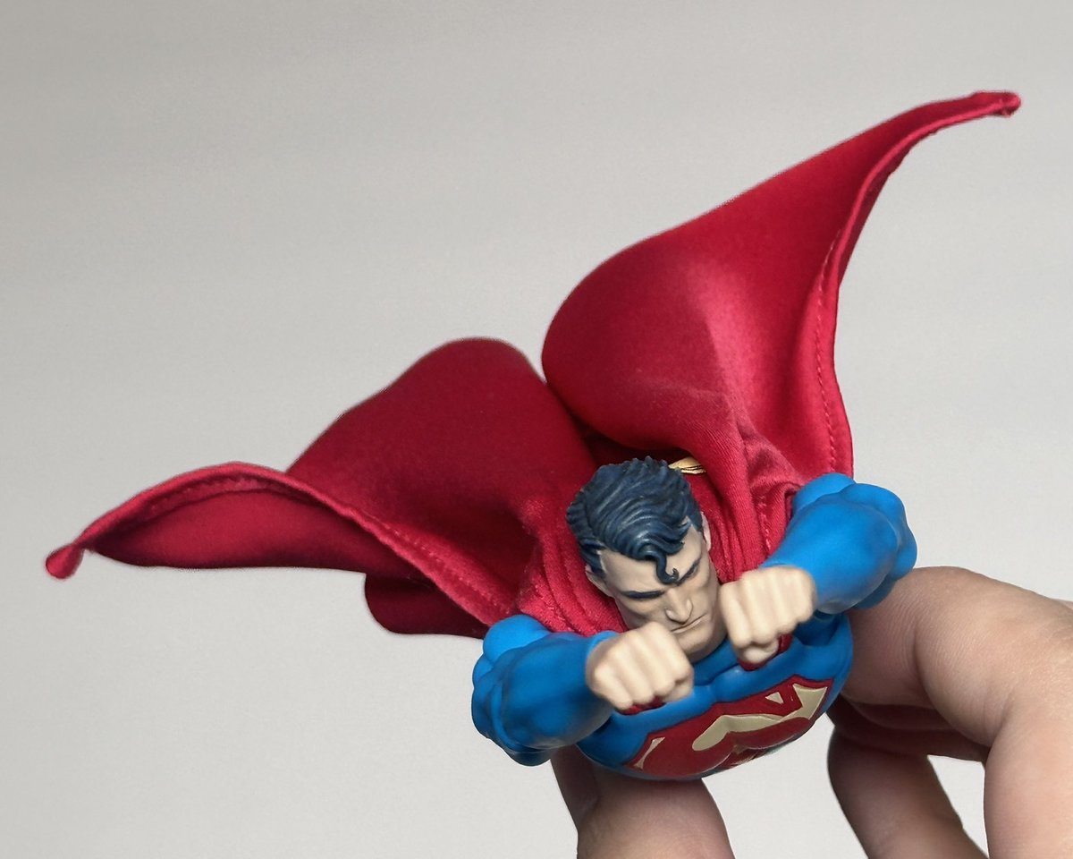 lethalcollector's tweet image. Day 1 of Posing Every #Superman Figure I Have: MAFEX HUSH Superman