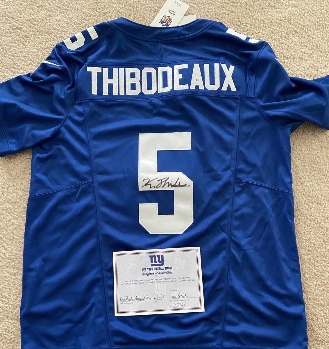 vabeachfox's tweet photo. Win this authenticated Kayvon Thibodeaux @kayvont NYG jersey. Just make any donation to my skydive fundraiser and you'll be entered in the 8/4 raffle to win this jersey donated by the @Giants. All proceeds directly fund kids cancer research. @D_FeetCancer https://t.co/nrBr8ndyaS https://t.co/3T2rYOfgO9