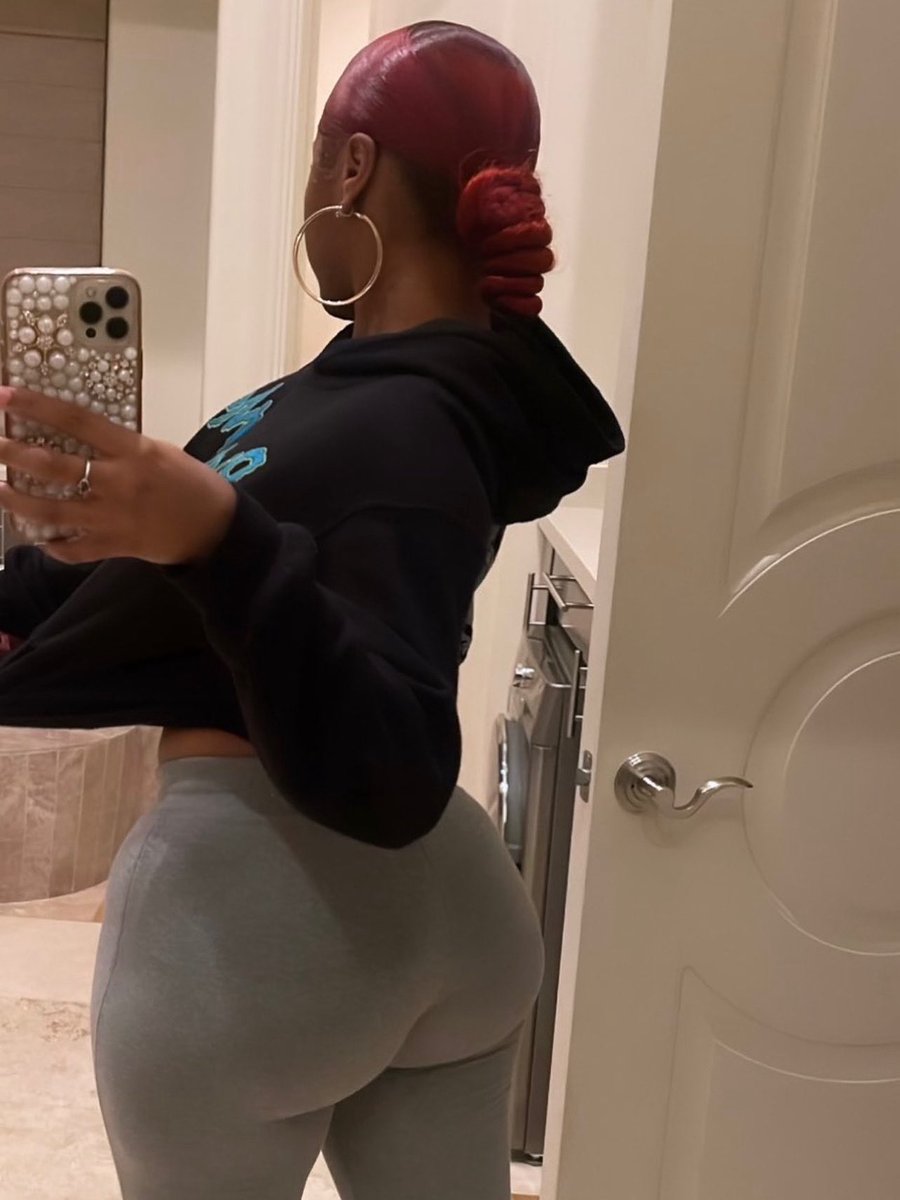 khyrideaux's tweet photo. love that back view https://t.co/ndx6gKxoo5