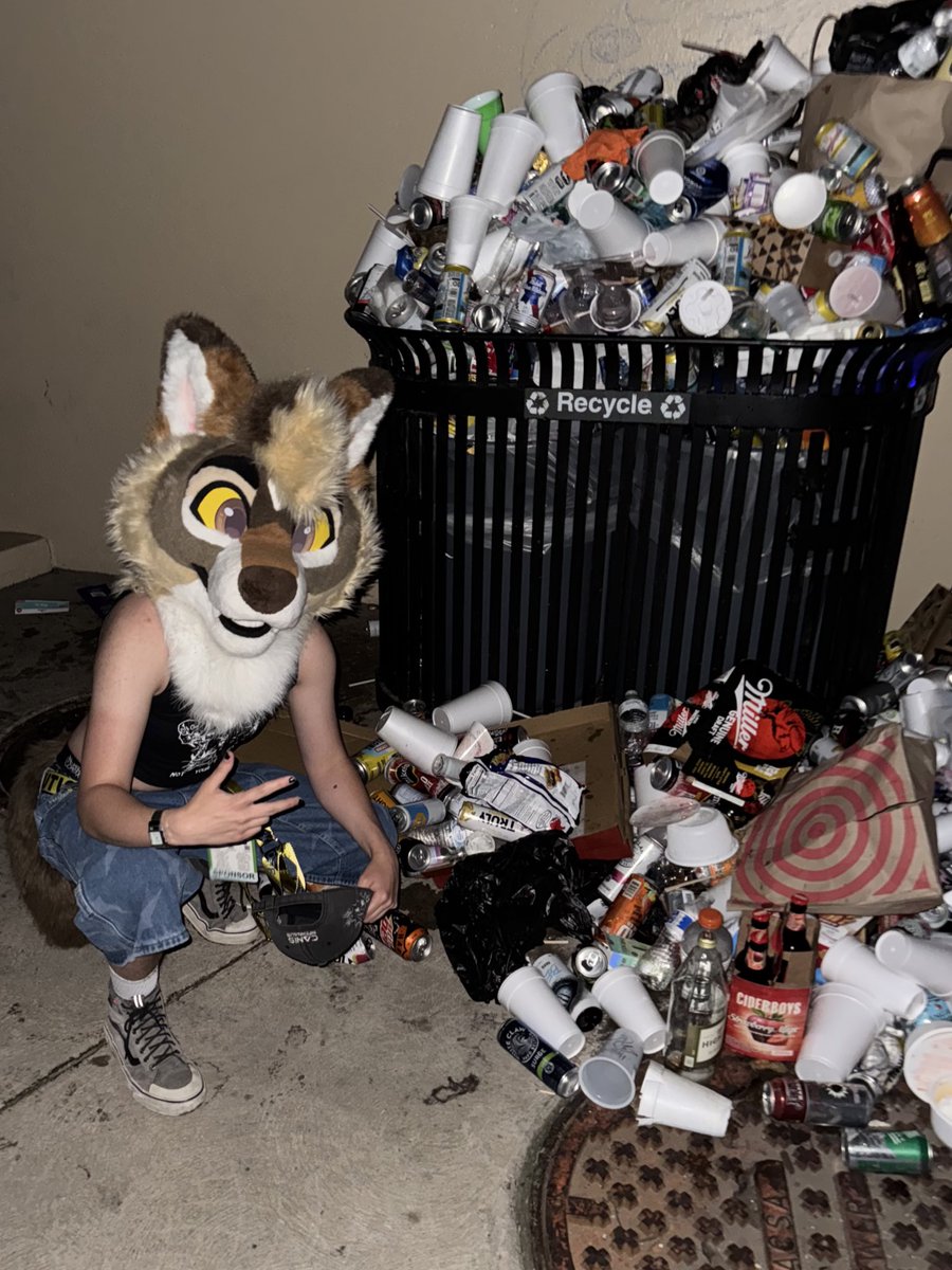 <a href="/AlphaKraftC/">𝘿Σ𝙇𝙏𝘼</a> what the fart