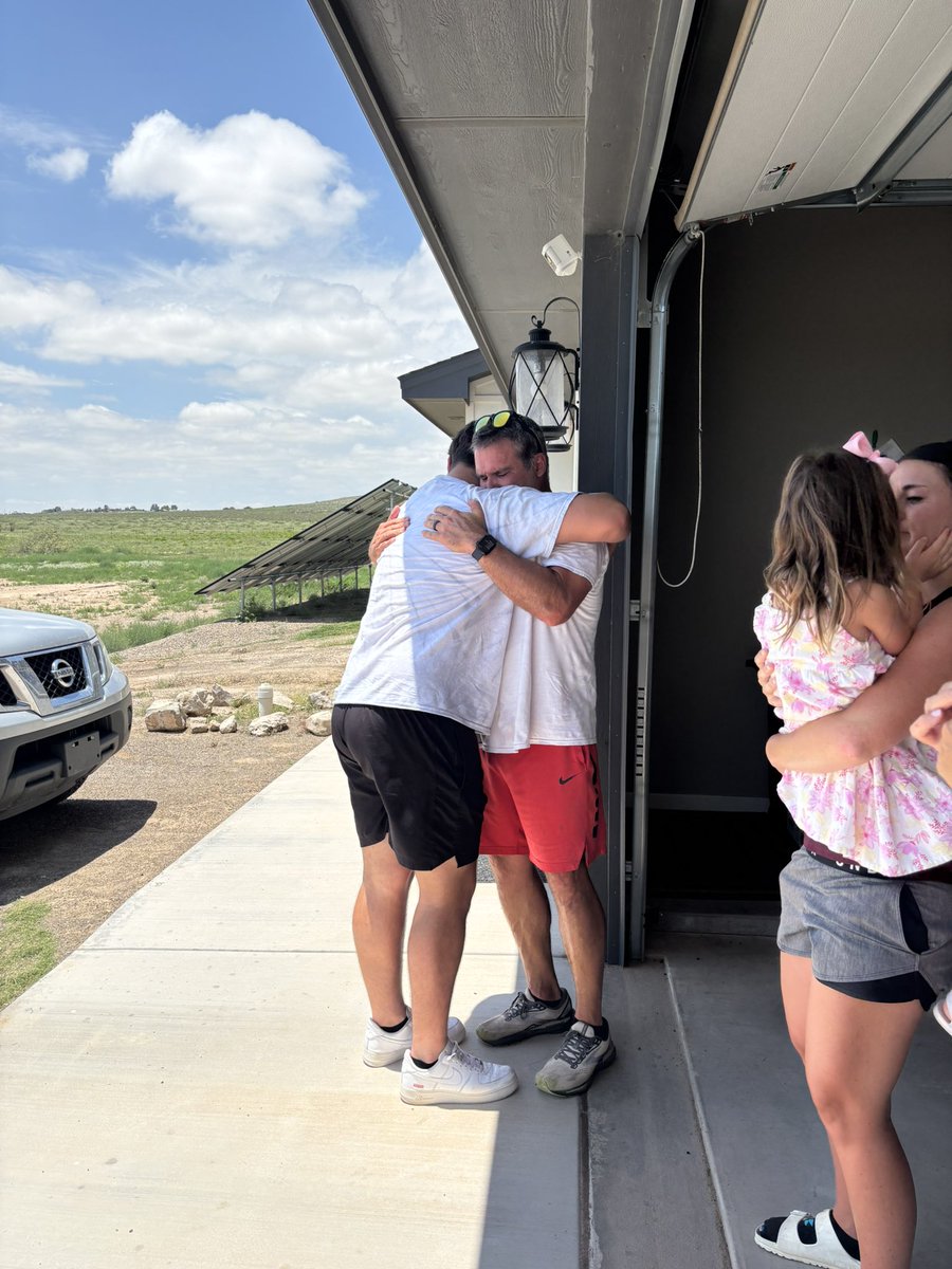 JeffJefflynn1's tweet image. This sending kids off to college is not for the weak!!
@n0ahlynn17 love you man!!
Proverbs 22:6
