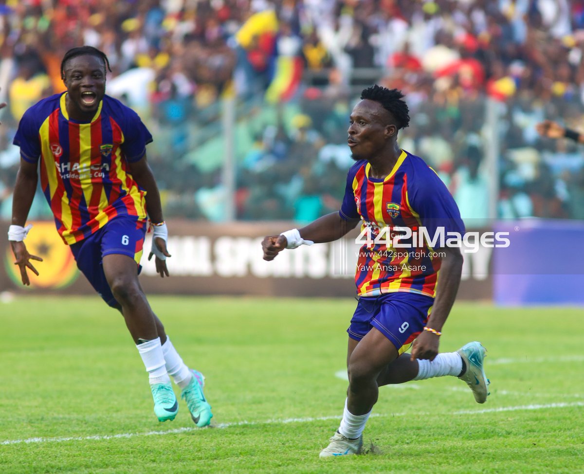 Snaps 📸; #PRESIDENTCUP <a href="/AsanteKotoko_SC/">Asante Kotoko SC - 2X CAF CL Winners🥇</a> vrs <a href="/HeartsOfOakGH/">Phooobia! - #WeNeverSayDie 🏅🏆</a> 
<a href="/SportyFM_/">SportyFM Ghana</a> <a href="/3SportsGh/">#3Sports</a> <a href="/CitiSportsGHA/">Citi Sports</a>