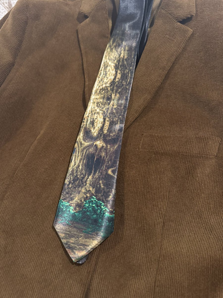 Wore my Sunday best today! My tie game is deadly thanks to <a href="/GohBilly1/">Goh_Billy</a>!