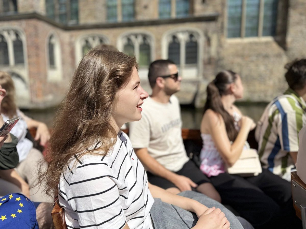 Daniela Morari (@mdambeu) on Twitter photo We are concluding this week with memorable moments of the first national EuroQuiz Moldova winners’ trip to 🇪🇺. After visiting the 🇪🇺 institutions, they went to Brugge & <a href="/collegeofeurope/">College of Europe</a>. A unique experience, which certainly will bring more of 🇲🇩 students to Brugge the next years. We are concluding this week with memorable moments of the first national EuroQuiz Moldova winners’ trip to 🇪🇺. After visiting the 🇪🇺 institutions, they went to Brugge & <a href="/collegeofeurope/">College of Europe</a>. A unique experience, which certainly will bring more of 🇲🇩 students to Brugge the next years.