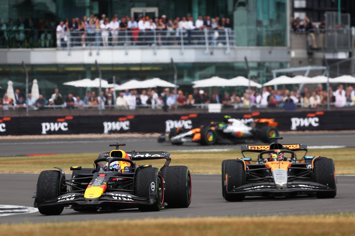 Oscar Piastri confused by #BritishGP penalty, didn't wish to speak much but expanded on desperate team order request.

Stella terms penalty as harsh plus on PIA's request, as Verstappen &amp; Horner share their view on penalty:

formularapida.net/en/piastri-con… #F1
