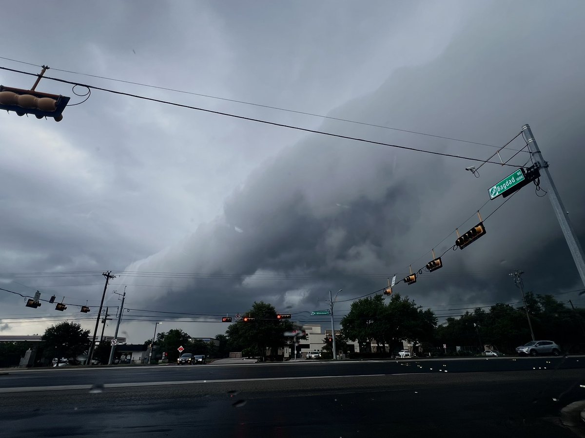 Well that looks ominous 

#atxwx