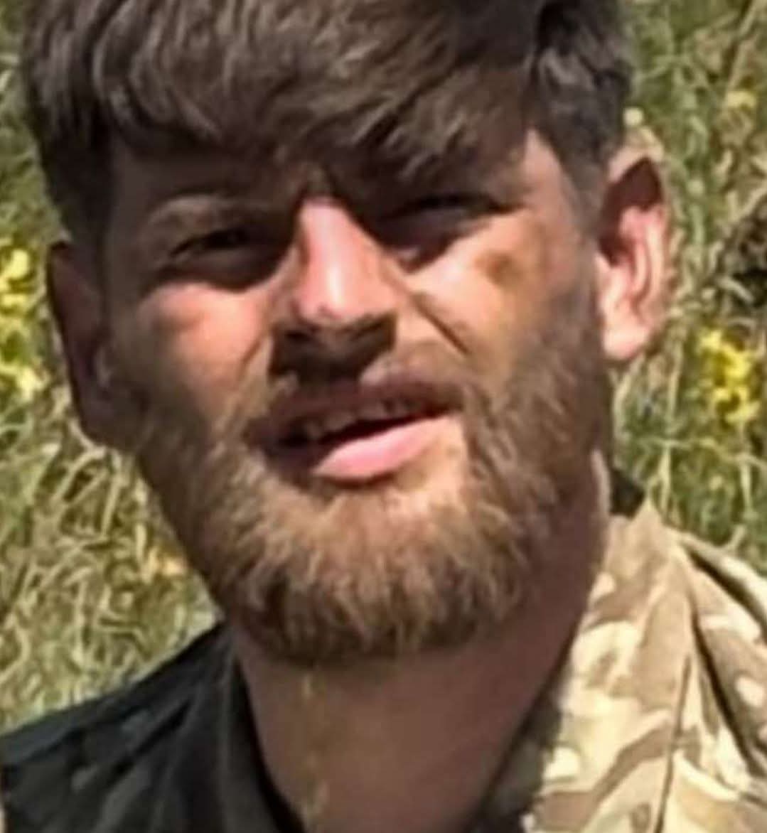 BEACON ALERT: MISSING SOLDIER

Update. 

Alex Cairns is missing from the Tidworth area with immediate concerns for his welfare.

He was last seen leaving Tidworth camp via foot at approx 1100 hrs this morning. Anyone with information regarding his whereabouts should contact